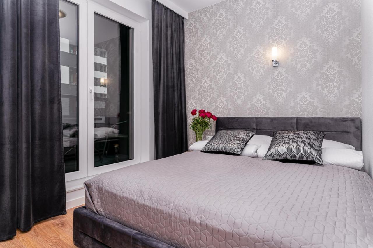Star4You II Apartments Вроцлав Экстерьер фото