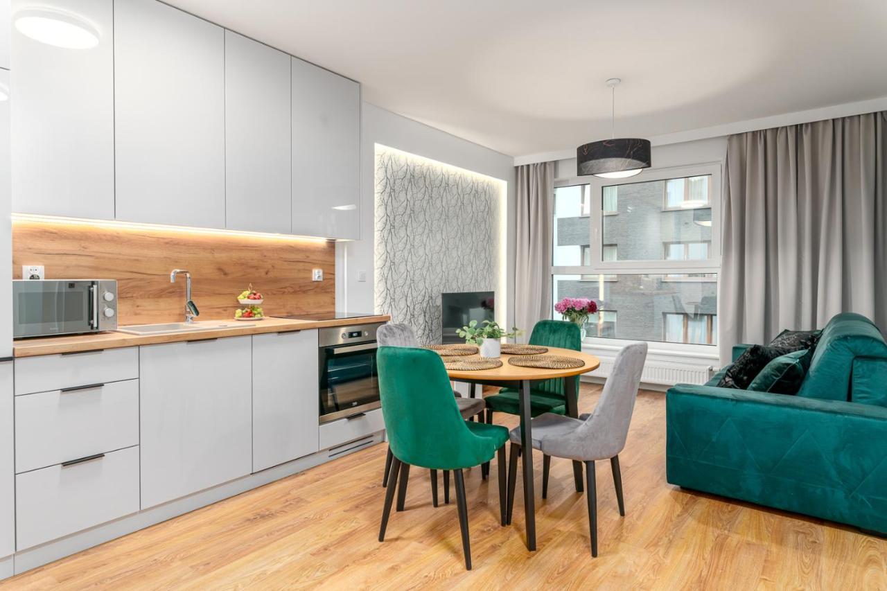 Star4You II Apartments Вроцлав Экстерьер фото