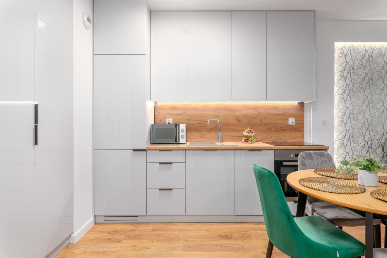 Star4You II Apartments Вроцлав Экстерьер фото