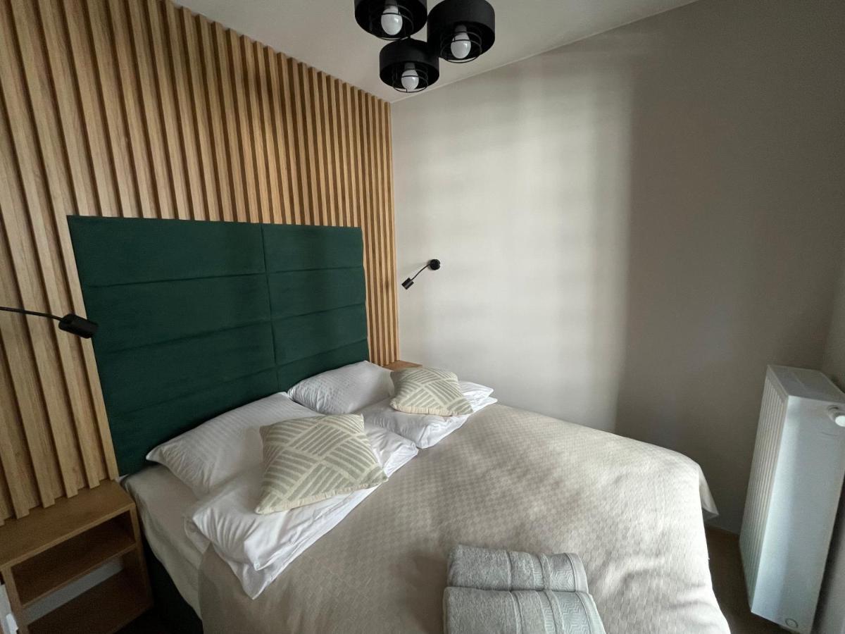 Star4You II Apartments Вроцлав Экстерьер фото