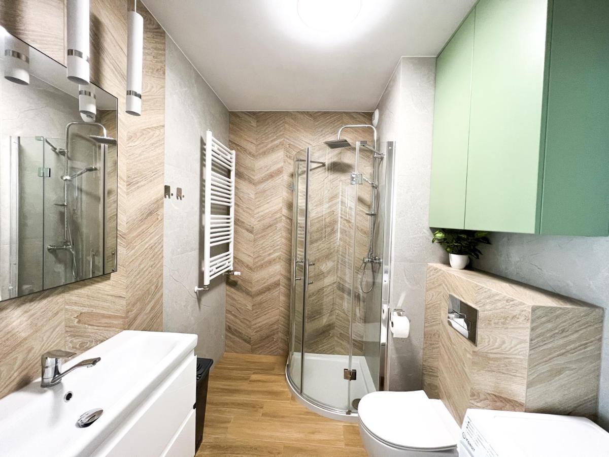 Star4You II Apartments Вроцлав Экстерьер фото