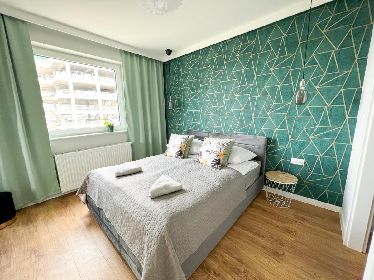 Star4You II Apartments Вроцлав Экстерьер фото