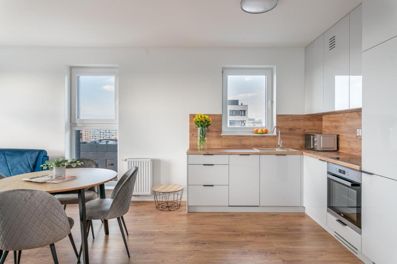 Star4You II Apartments Вроцлав Экстерьер фото